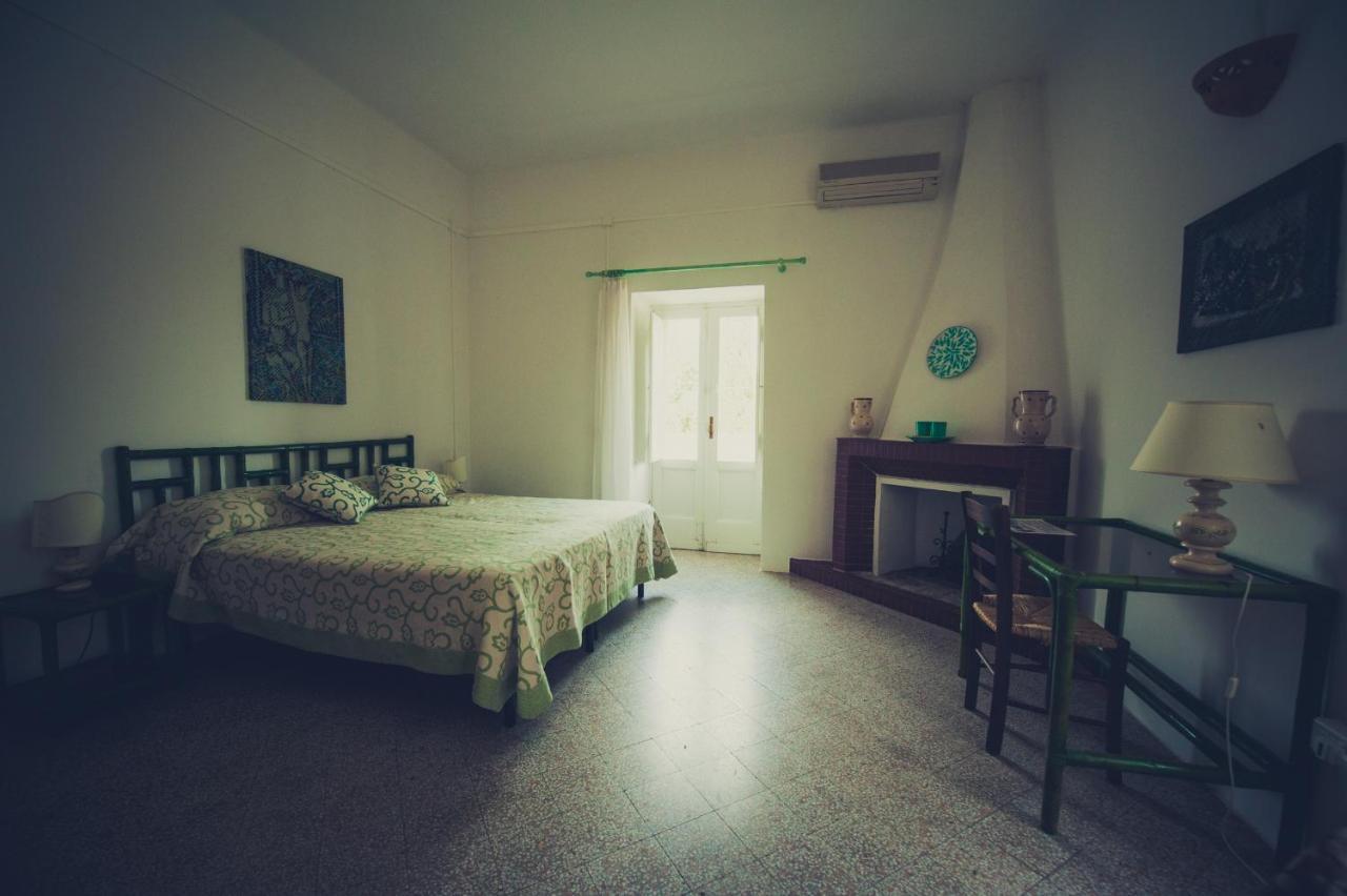 Masseria Perronello Country House Castellaneta Marina Bagian luar foto